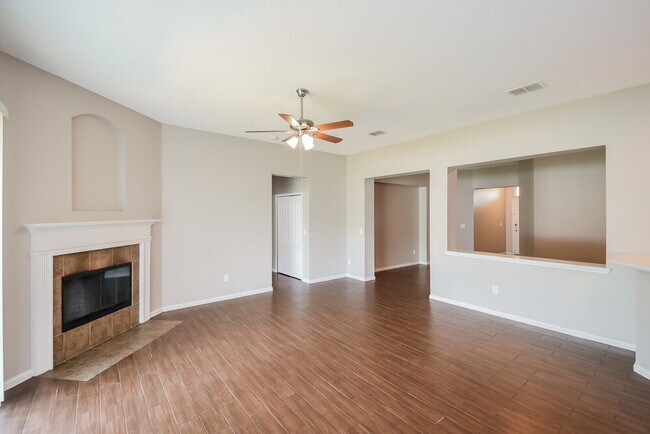 Building Photo - 2630 Oak Haven Dr