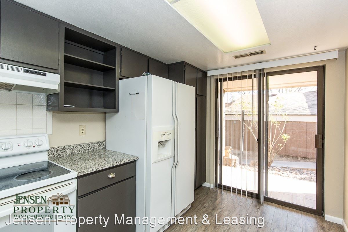 989 W Bloomington Dr S, St. UT 84790 House for Rent in St