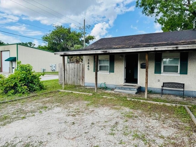 Building Photo - 1445 Douglas St