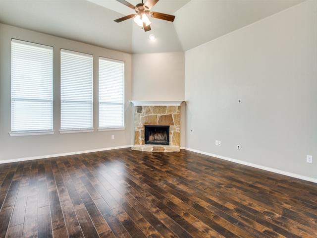 Building Photo - 2600 Waterdance Dr