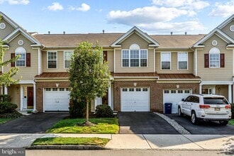 Building Photo - 326 Helen Dr