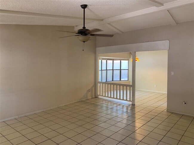 Building Photo - 1707 Lime Tree Ln