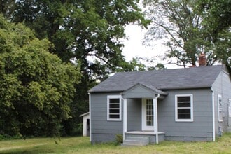 Building Photo - 197 Spring Garden Cir