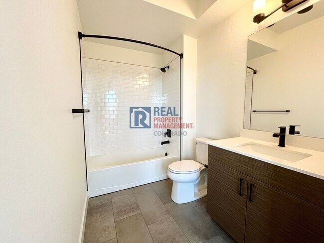 Foto del edificio - 10334 Milwaukee Cir