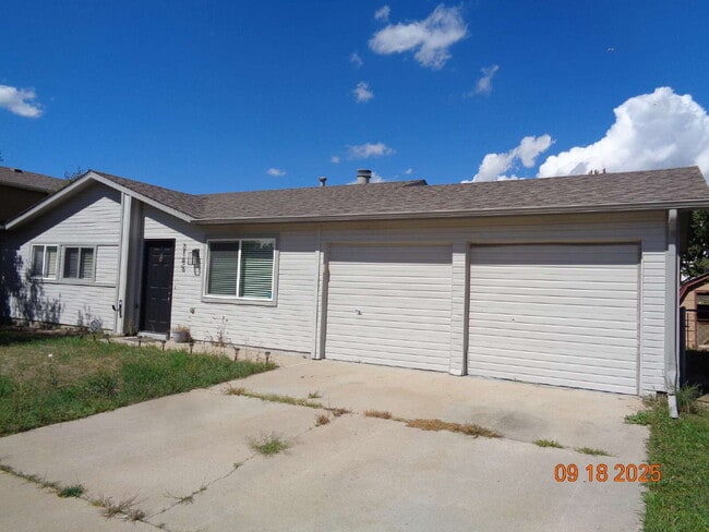 Nicely updated home close to amenities - Nicely updated home close to amenities