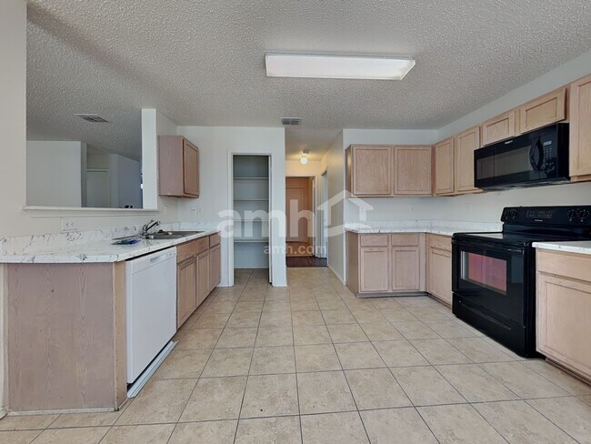Foto del edificio - 4301 Meadowknoll Dr