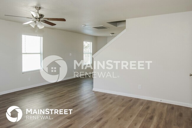Foto del edificio - 129 Elmhurst Dr