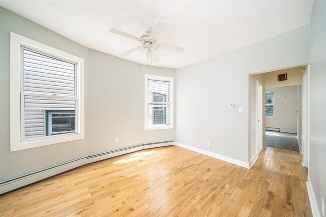 Building Photo - 23 Bostwick Ave