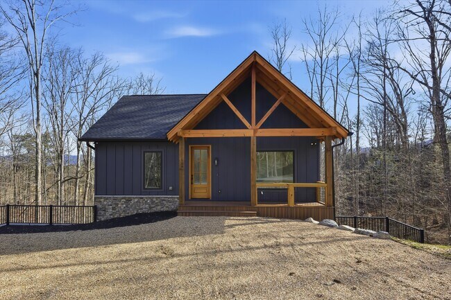 Foto del edificio - 106 Fairway Cir