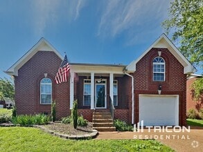 Building Photo - 316 Lone Oak Dr