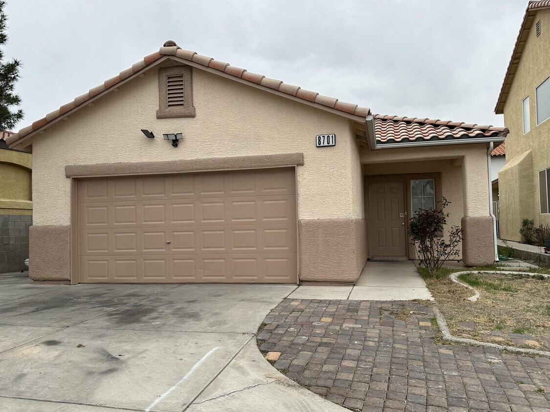 Foto principal - 8701 Emsdale Ct