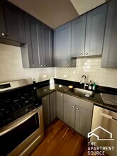 Building Photo - 4265 W Addison St