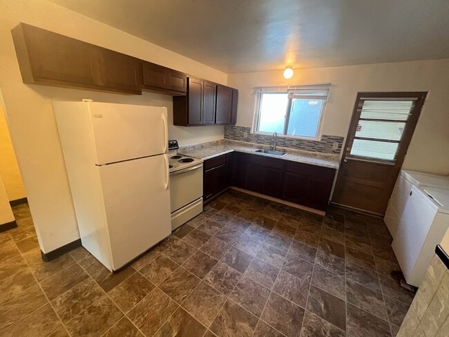 Building Photo - 3502 Dawes St