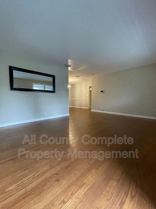 Building Photo - 7304 Midway Rd