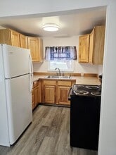 Building Photo - 603 W Chewelah Ave