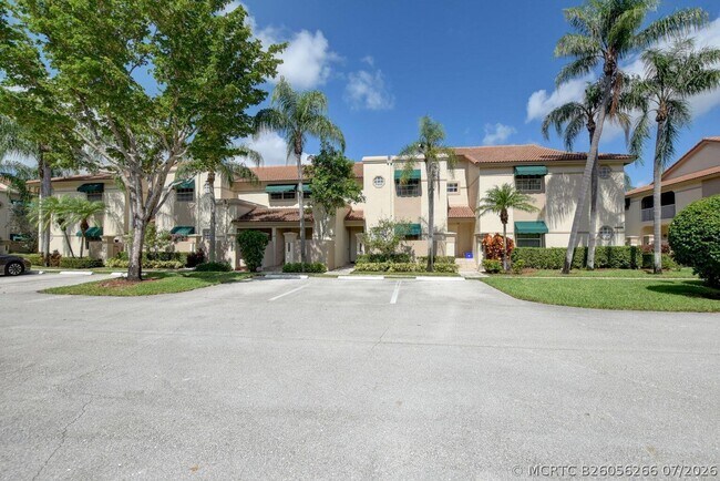 Building Photo - 6614 Via Regina