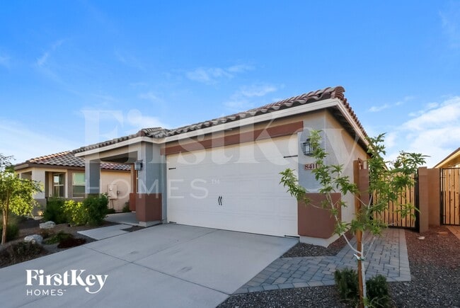 Foto del edificio - 8411 S 164th Dr