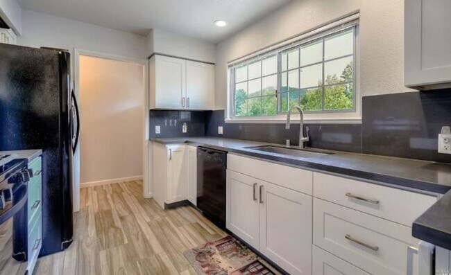Building Photo - Great 3 Bed Rincon Valley Home -Excellent ...