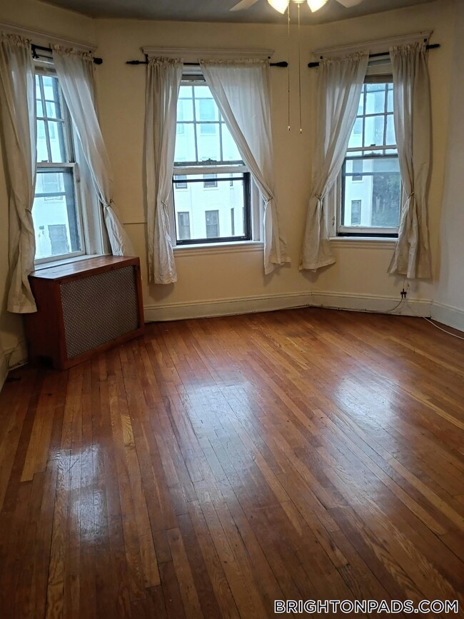 Building Photo - 313 Allston St
