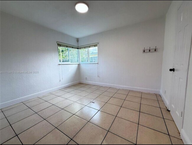 Foto del edificio - 3531 N 66th Ave