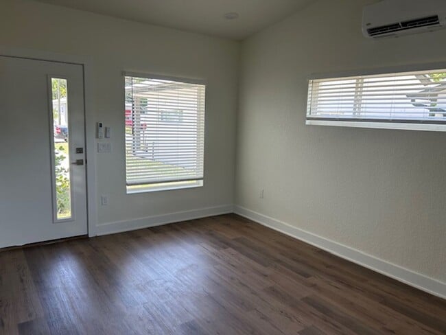 Building Photo - *NEW Build! Centrally located 1/1.