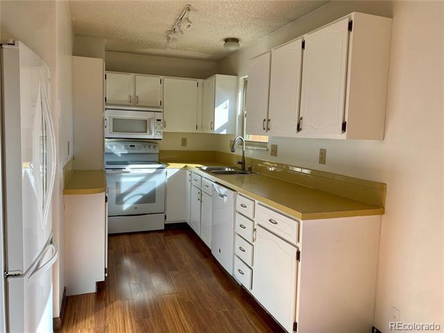 Foto del edificio - 2708 W 19th St Dr