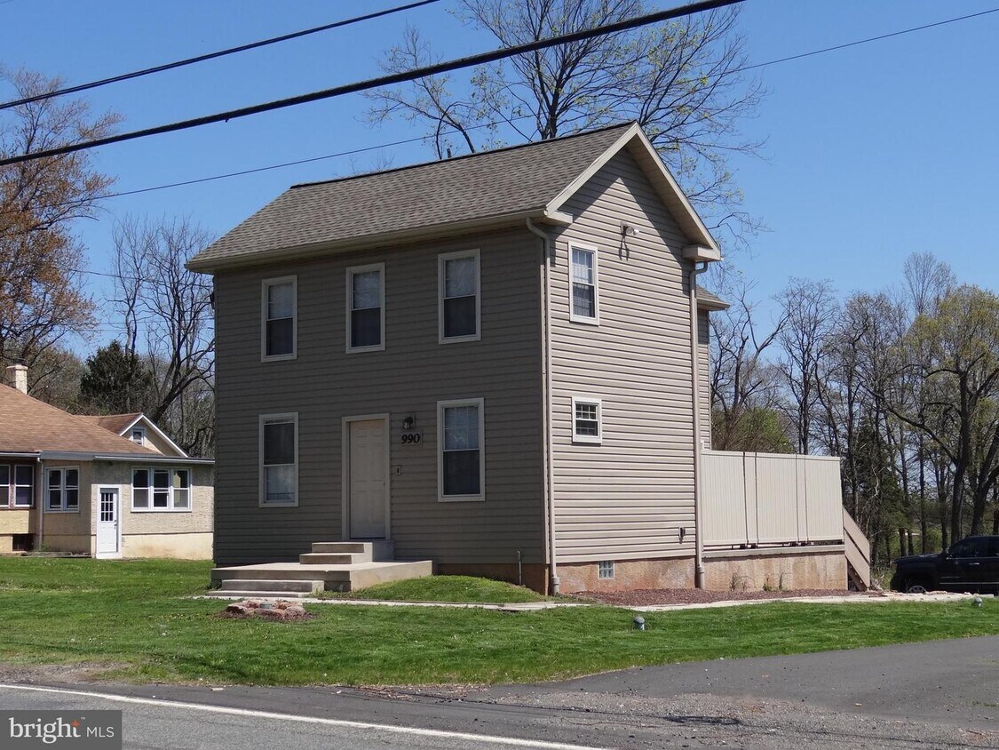 990 S Hanover St, Pottstown, PA 19465 House Rental in Pottstown, PA