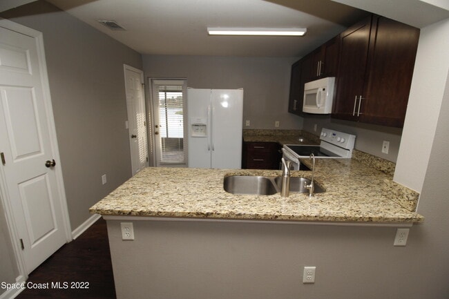 Foto del edificio - 1265 Luminary Cir