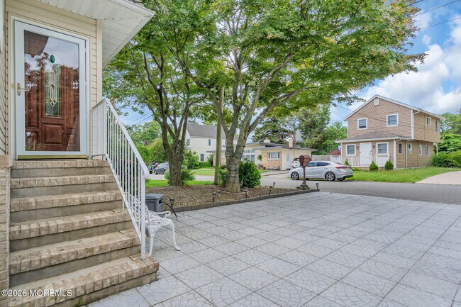 Building Photo - 30 Gladney Ave
