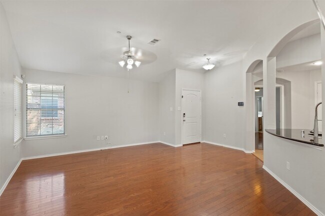 Photo - 1034 Lucy Ln Townhome