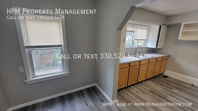 Building Photo - 1615 Manchester Rd