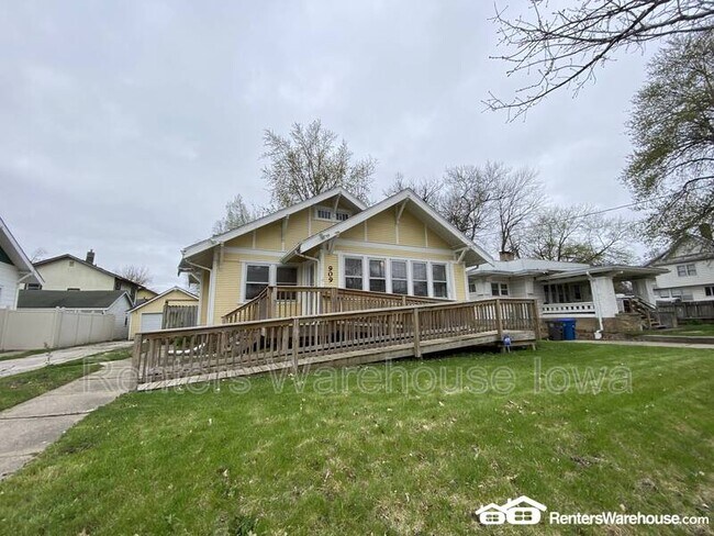 Building Photo - 909 Arthur Ave