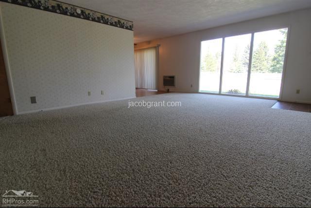 Building Photo - 700 E Elva St