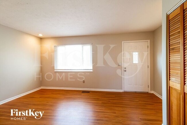 Building Photo - 1294 Anthony Ln