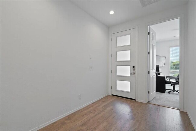 Foto del edificio - 6313 N 68th Dr