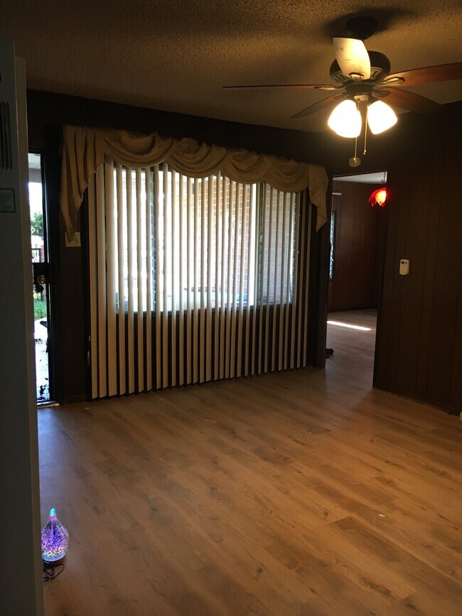 217 E Tichenor St, Compton, CA 90220 House Rental in Compton, CA