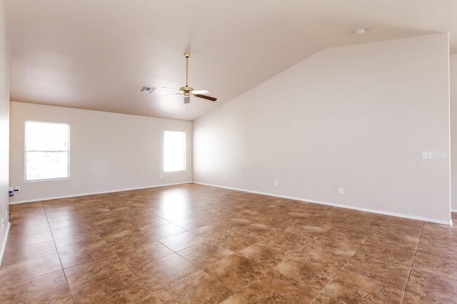 Building Photo - 12742 W Pershing St