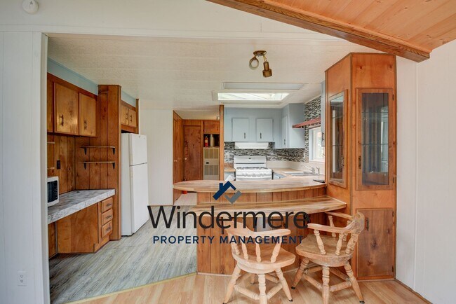 Building Photo - 3 Bed 2 Bath Home with Detached Shop - New...