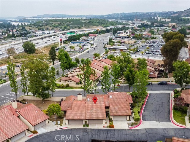 Foto del edificio - 1034 Romney Dr