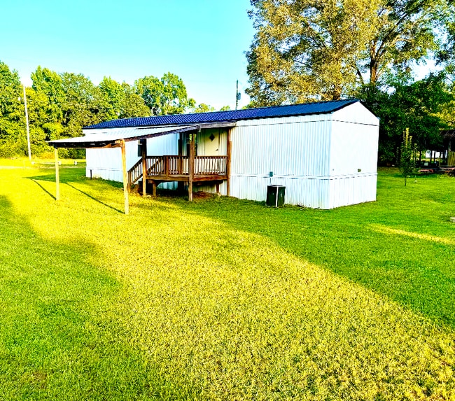 Building Photo - 6068 Old Mooringsport Rd