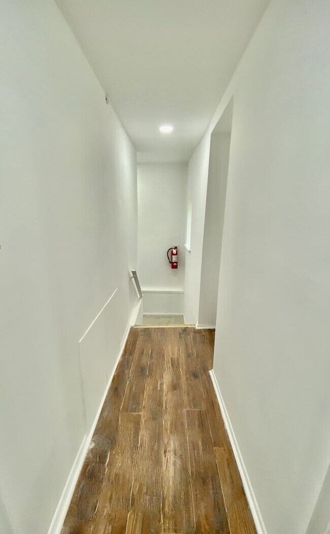Foto del edificio - 2626 S Watts St.