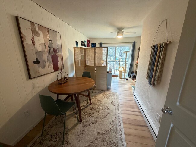 Foto del edificio - 2BR/2BA Apartments Near Downtown Blacksburg & Virginia Tech