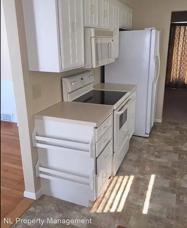 Foto del edificio - 3 br, 4 bath House - 2004 South 133 Ave