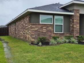 Building Photo - 7831 Murciana Dr