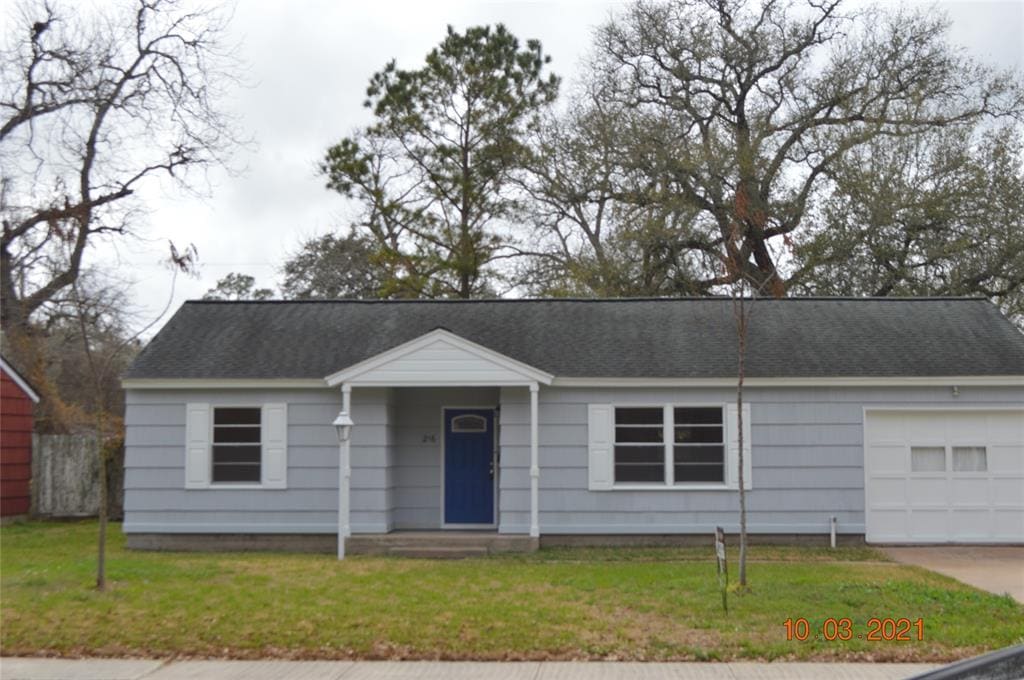 216 Laurel St, Lake Jackson, TX 77566 House Rental in Lake Jackson
