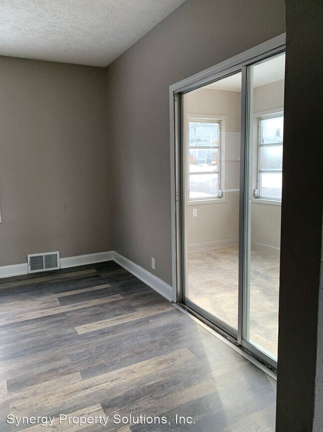 Foto del edificio - 5 br, 1.5 bath House - Poplar St 145 Richland