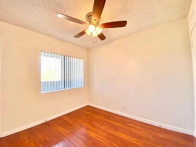 Foto del edificio - 5011 Monte Vista St
