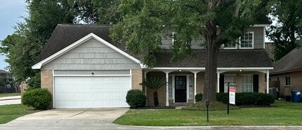 Building Photo - 13634 Cedar Point Dr