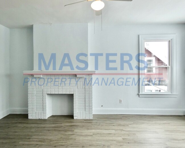 Building Photo - 425 Boston Pl