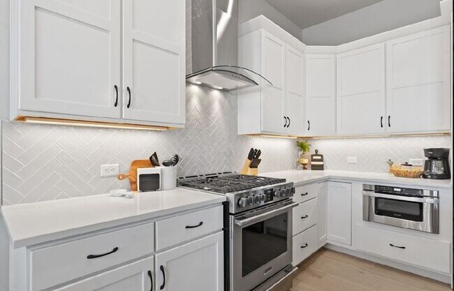 Foto del edificio - Gorgeous 3 bed/ 3.5 bath Condo At Heron La...